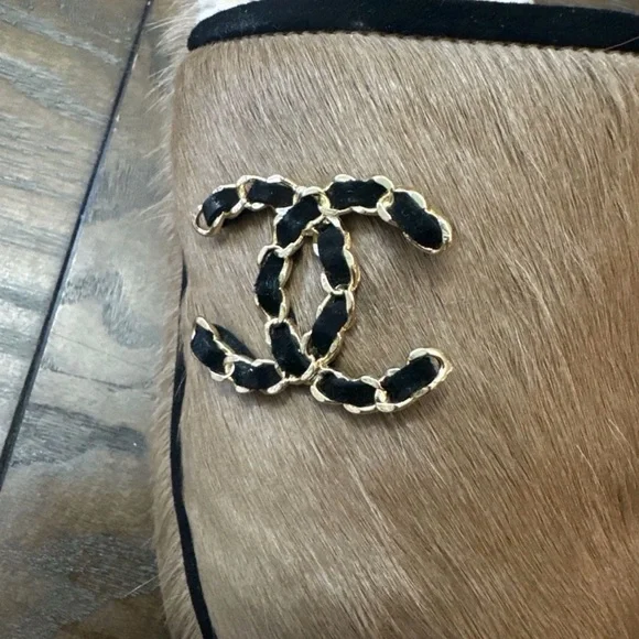 Tan Fur Slippers with Logo - Picture 7 of 8